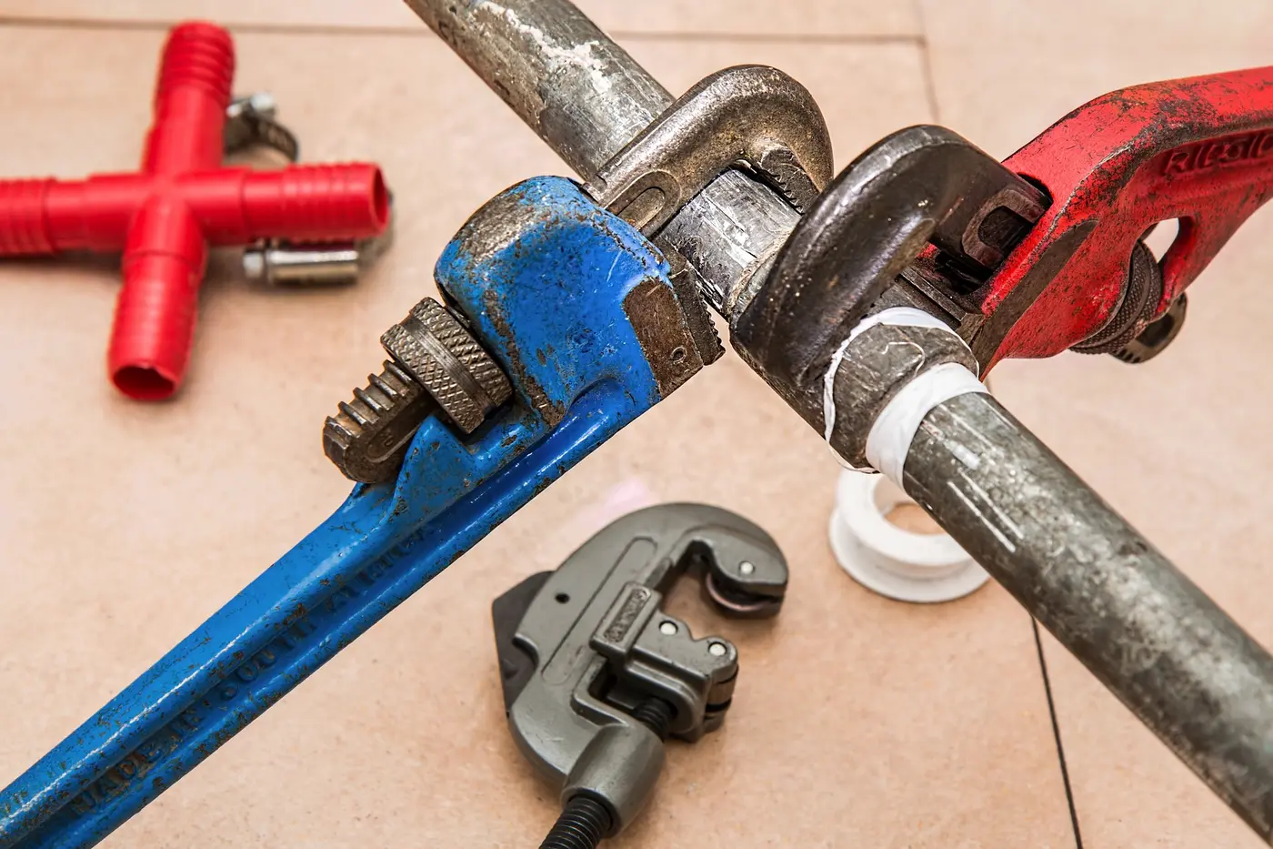 How to Handle Active Water Leak